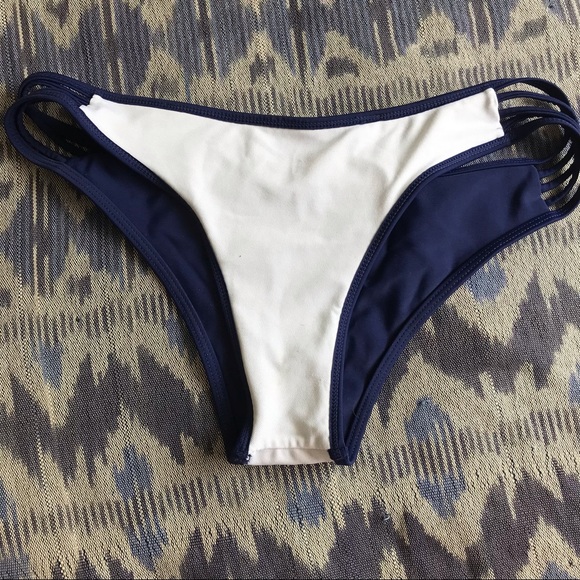 Cupshe Amethyst halter bikini - Picture 10 of 10